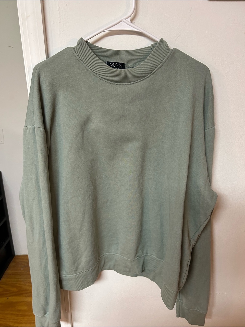 Boohoo Sage Green Crewneck Sweatshirt
